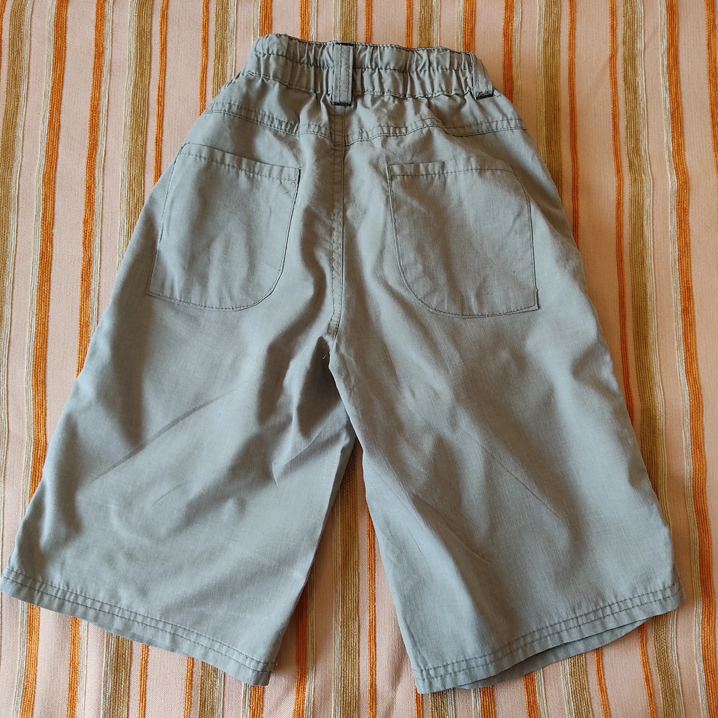Green shorts. Size 7-8 A (128 cm) – photo 2